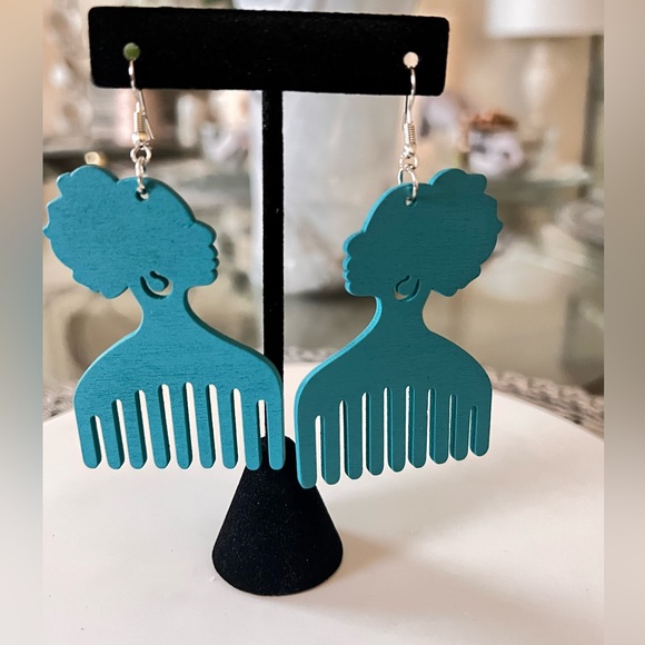 Passion of Essence Jewelry - African Head Comb Wooden Simple Retro Ethnic Style Dangle Drop Earrings